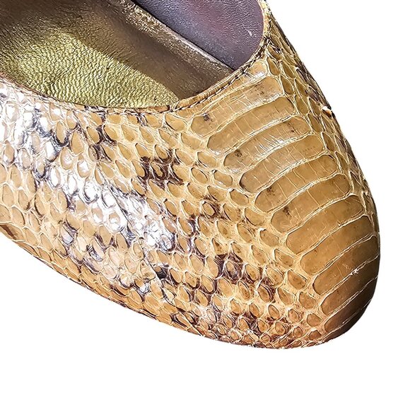 Saks Fifth Avenue Tan Snakeskin Leather Mary Jane shoes Gold Buckle size 9.5 - Picture 3 of 11
